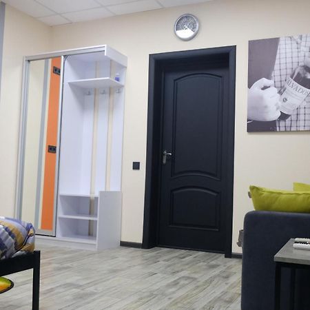 Uneed Rooms M1 Киев Экстерьер фото