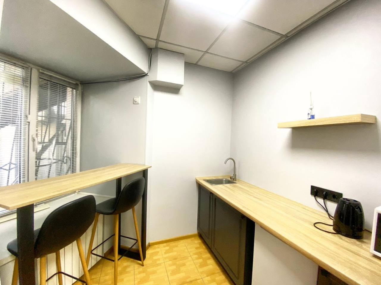 Uneed Rooms M1 Киев Экстерьер фото